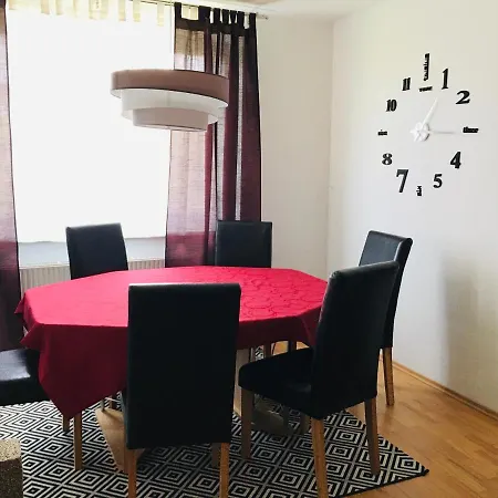 Apartment Monya *